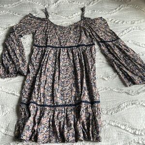En Créme peasant style floral dress